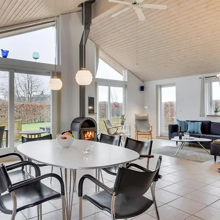 Annesophie - 300m To The Fjord By Interhome